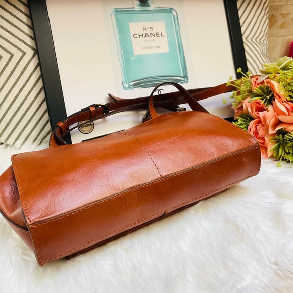 Patricia Nash Large Italian  Leather Kisslock Bag - Picture 6 of 11